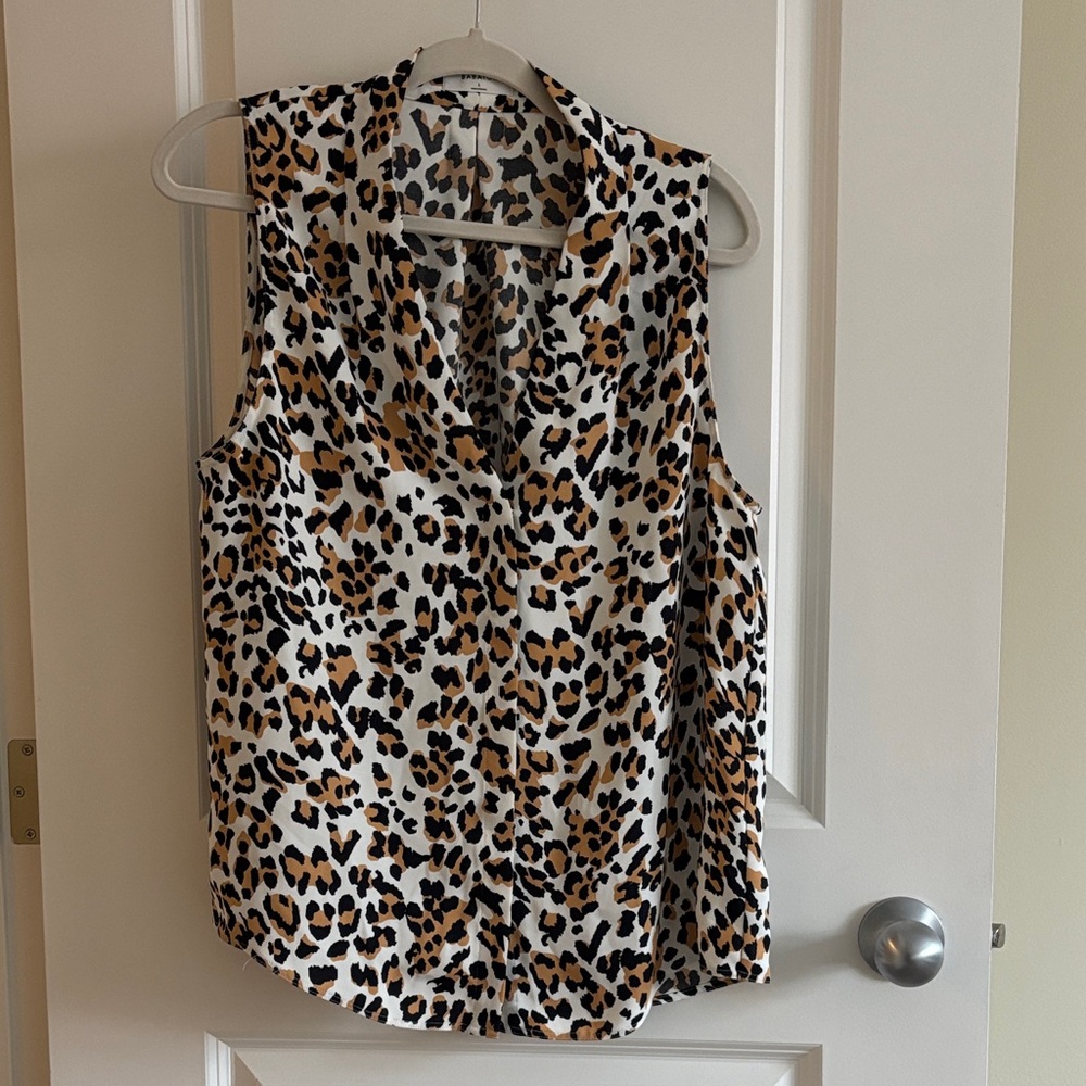 Babaton Animal Print Sleeveless Blouse